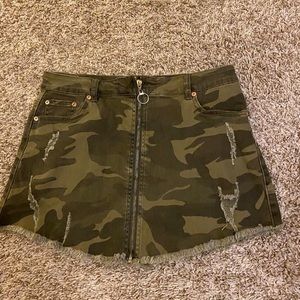 Camp skirt